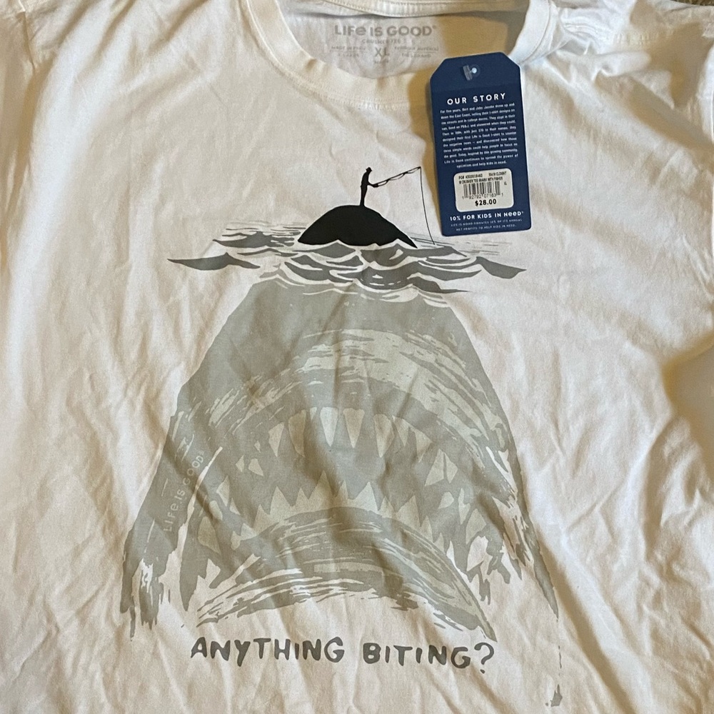 NWT Men’s xl Life is Good tee